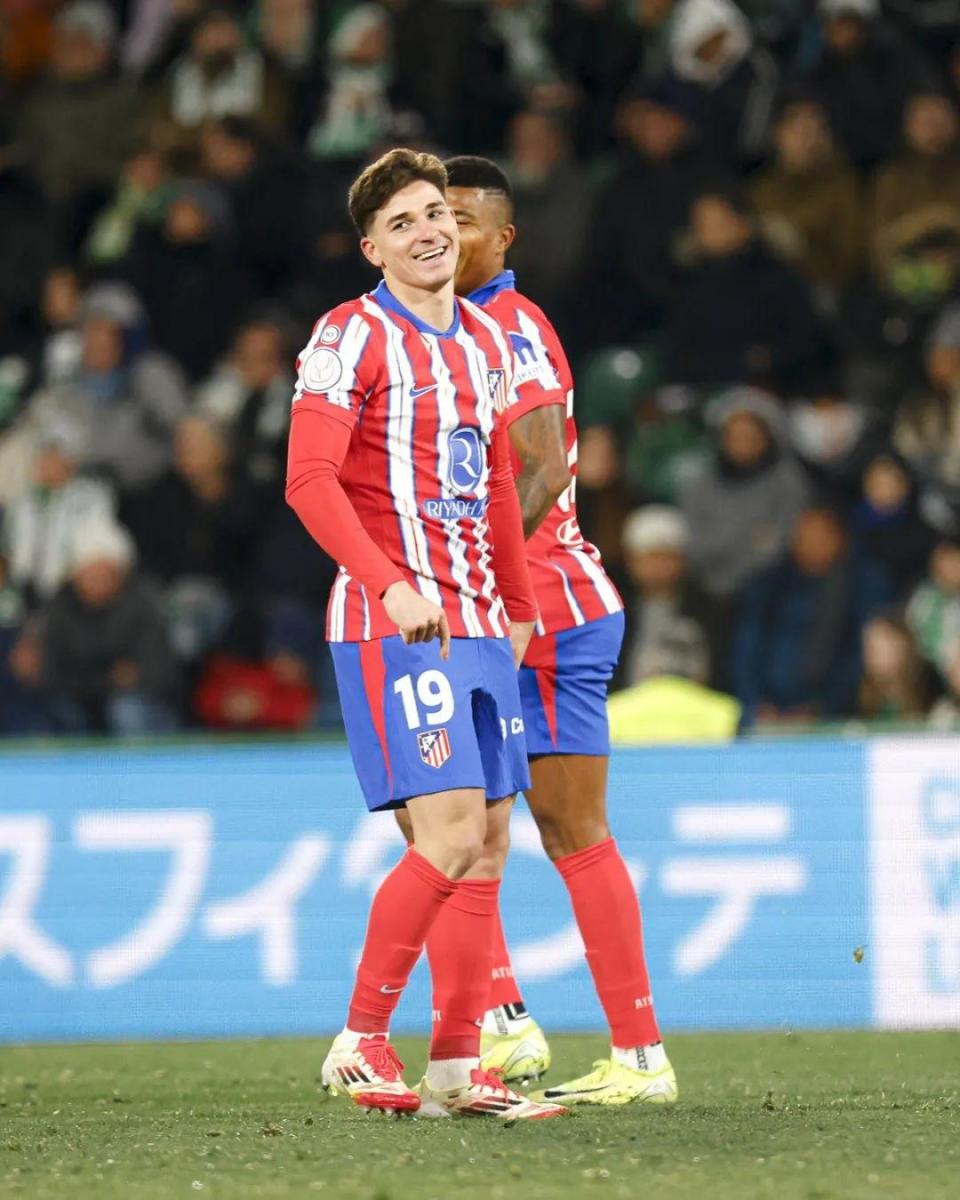 关于北马其顿队意外战胜强敌，晋级欧洲杯一臂之力的信息