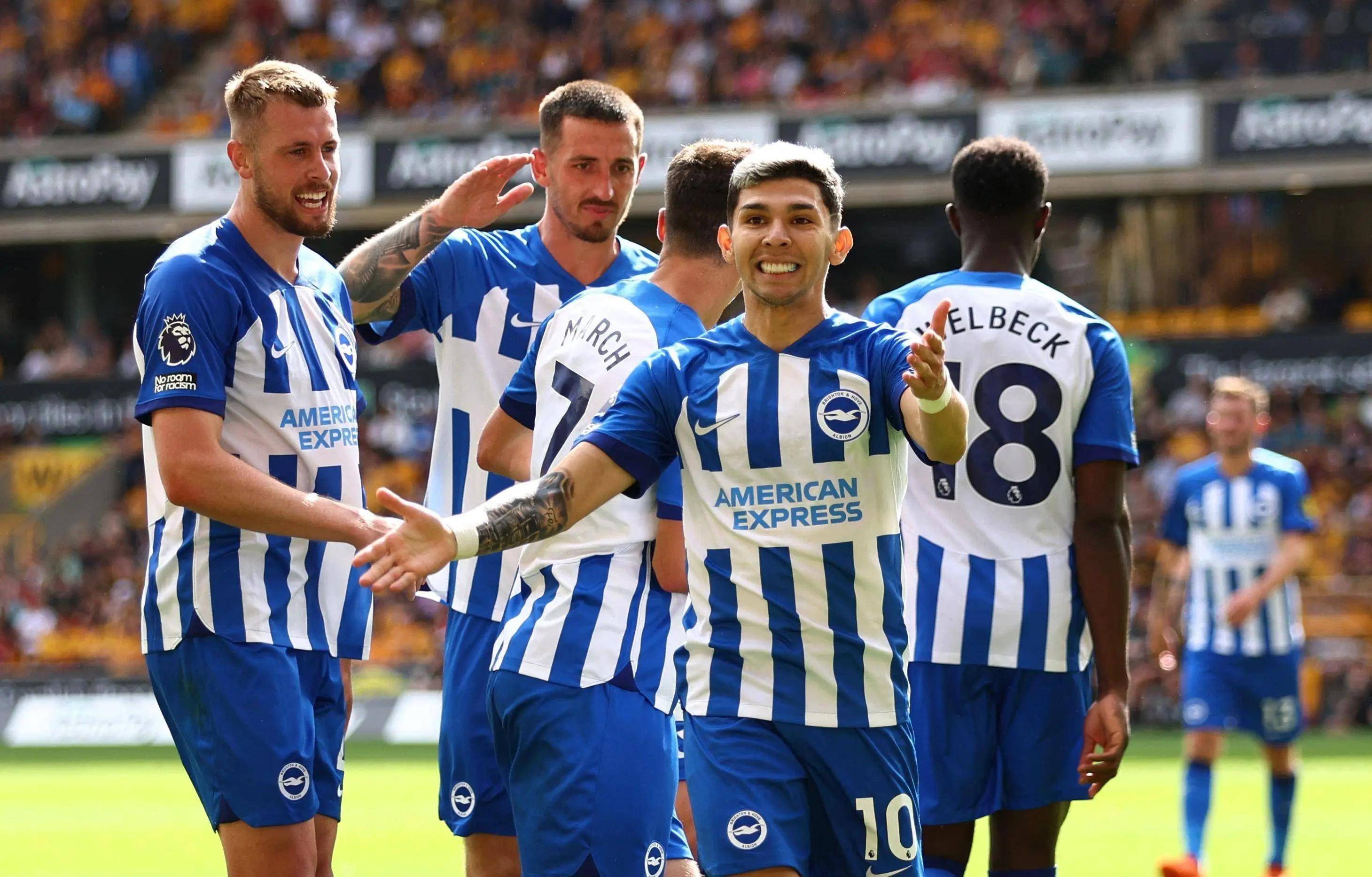 英格兰豪取大胜，领跑小组取得关键胜利的简单介绍